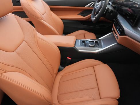 Certified 2025 BMW M440i Convertible RWD image 13