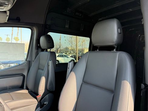 New 2026 Mercedes-Benz Sprinter 2500 image 11