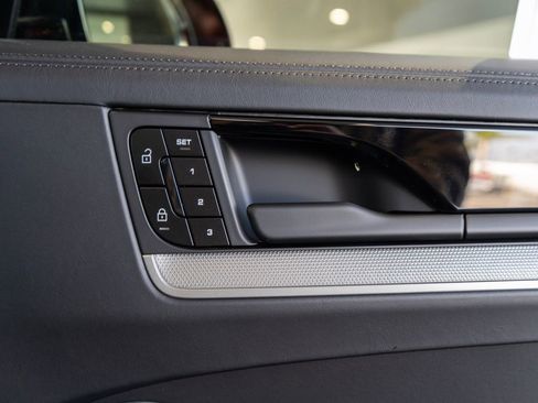 New 2026 Porsche Cayenne S image 34