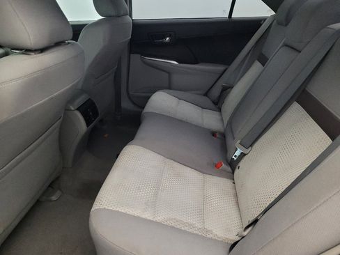 Used 2014 Toyota Camry XLE image 18