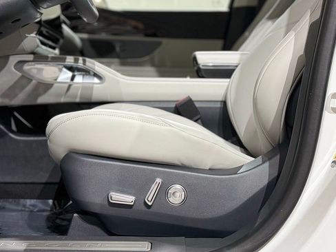 New 2026 Lincoln Nautilus Premier w/ Jet Appearance Package image 41