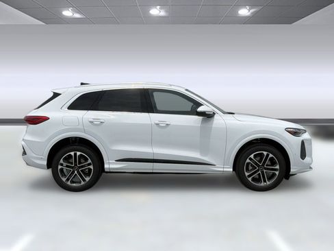 New 2026 Audi Q5 Premium AWD/4WD image 8