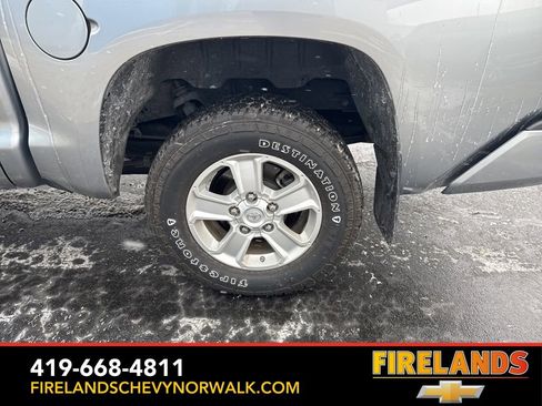 Used 2019 Toyota Tundra SR5 w/ Convenience Package image 15