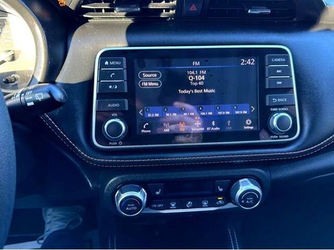 Used 2019 Nissan Kicks SR w/ SR Premium Package image 18