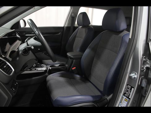 Used 2024 Kia Seltos S AWD/4WD image 5
