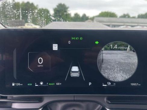 Certified 2025 Kia Carnival SX Prestige image 7