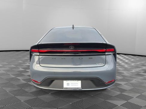 Used 2024 Toyota Prius LE image 6