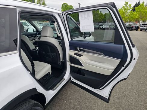 Used 2024 Kia Telluride SX Prestige AWD/4WD image 27