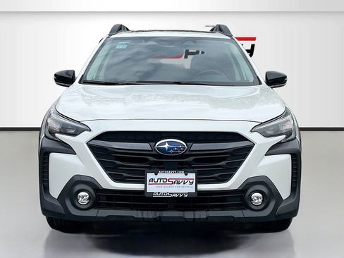 Used 2024 Subaru Outback Premium image 2