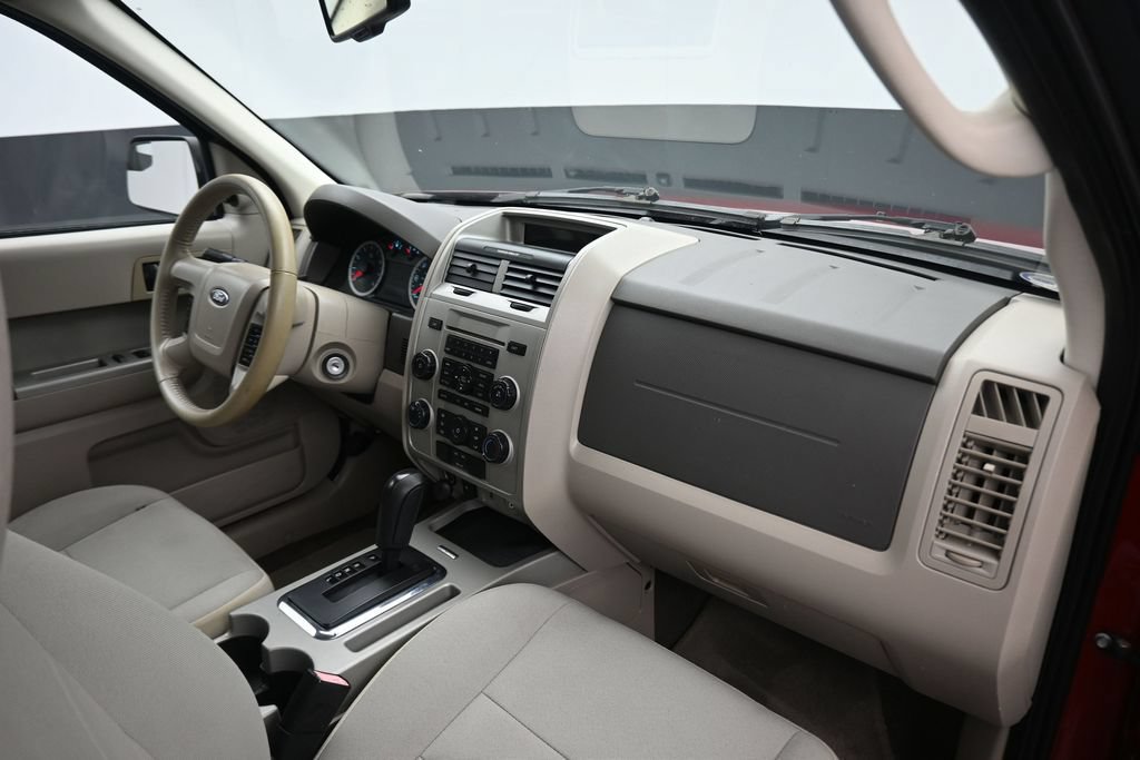 Used 2010 Ford Escape XLT FWD image 37