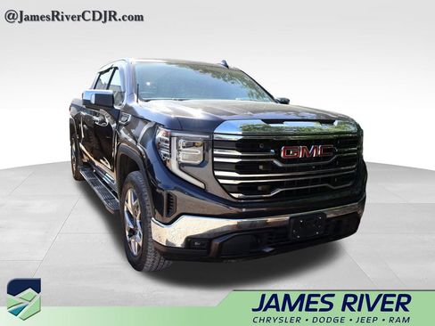 Used 2023 GMC Sierra 1500 SLT AWD/4WD image 9