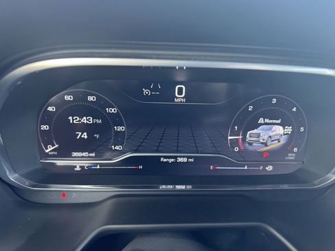 Used 2023 GMC Yukon XL AT4 w/ Technology Package image 7