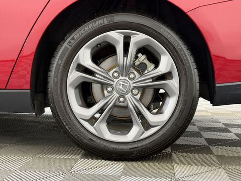 Used 2024 Honda Accord EX image 11