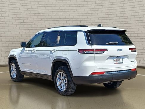 Used 2023 Jeep Grand Cherokee L Laredo image 7