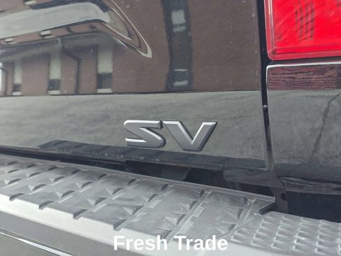 Used 2024 Nissan Titan SV w/ SV Bronze Edition Package RWD image 7