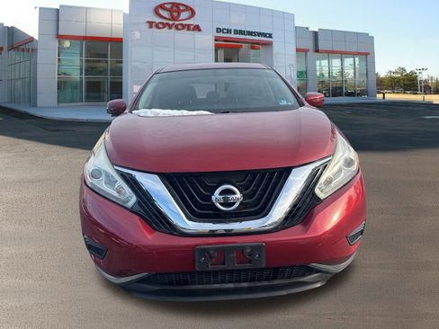 Used 2016 Nissan Murano S image 2