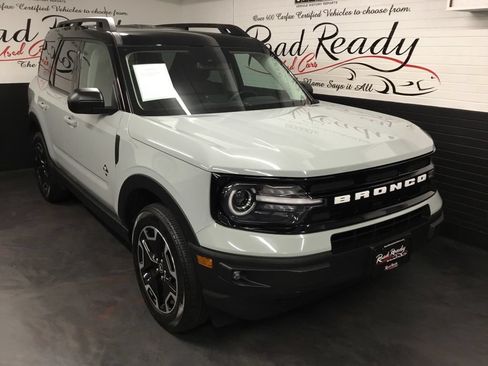 Used 2024 Ford Bronco Sport Outer Banks AWD/4WD image 2