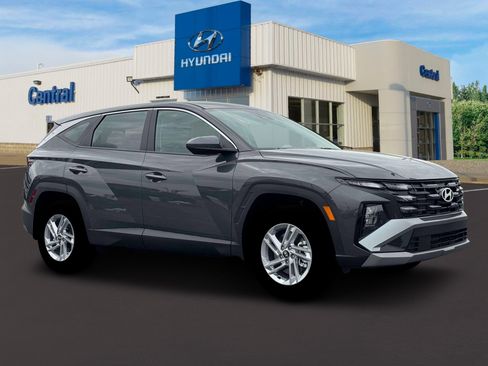 New 2026 Hyundai Tucson SE image 10