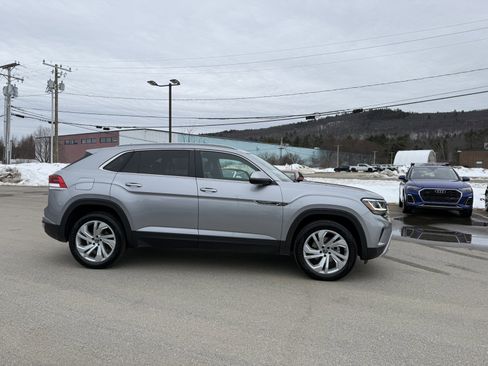 Used 2021 Volkswagen Atlas Cross Sport SEL image 4