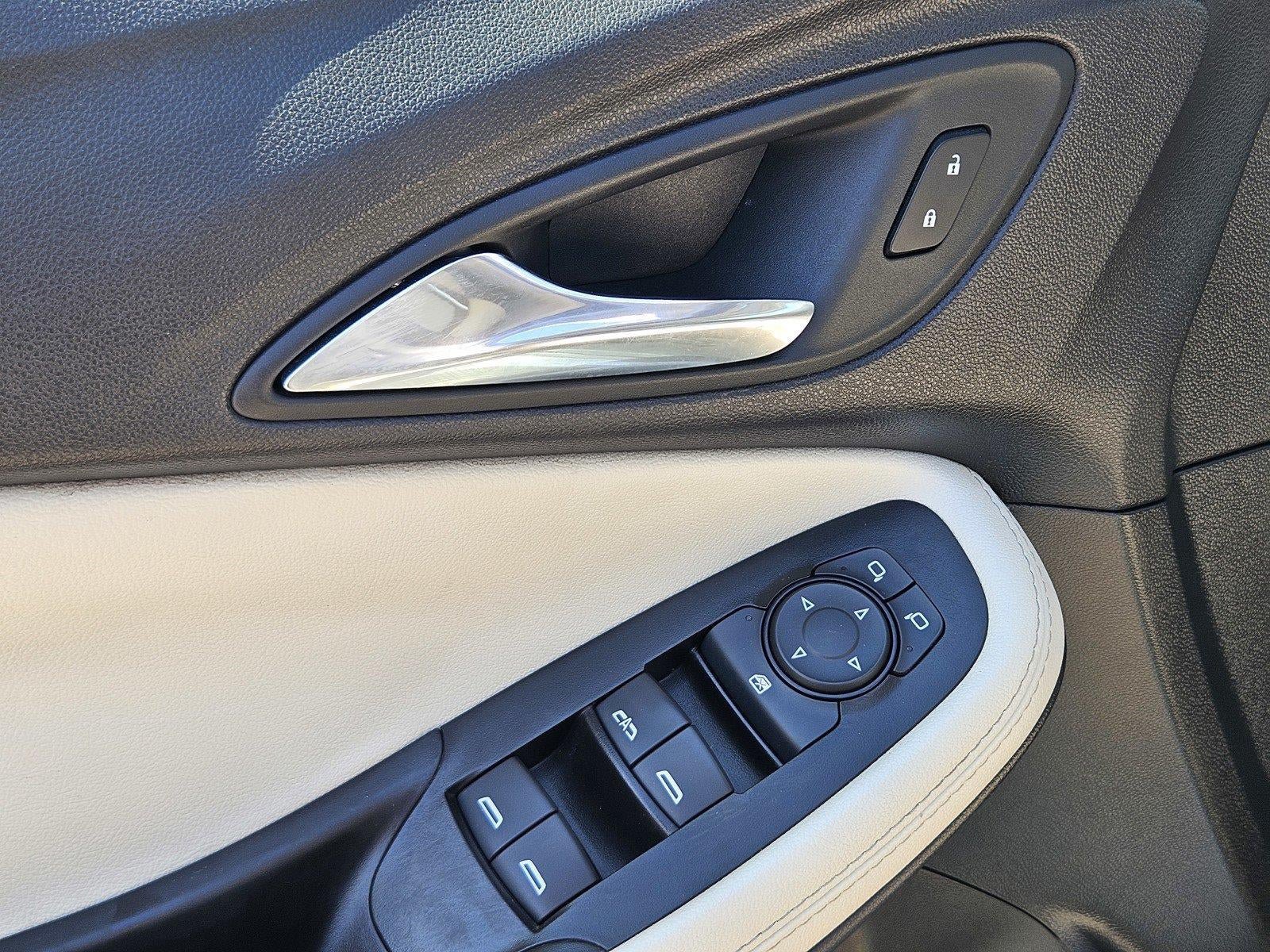 Used 2023 Buick Encore GX Preferred w/ Cold Weather Comfort Package FWD image 12
