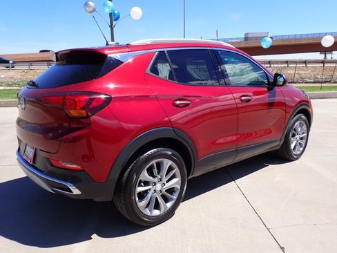 Used 2023 Buick Encore GX Essence w/ Experience Buick Package FWD image 4