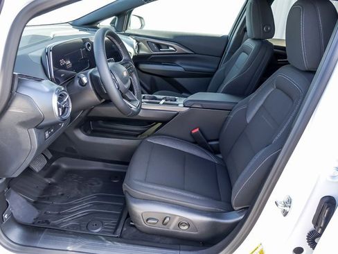 New 2026 Chevrolet Equinox EV LT w/ Comfort Package image 13