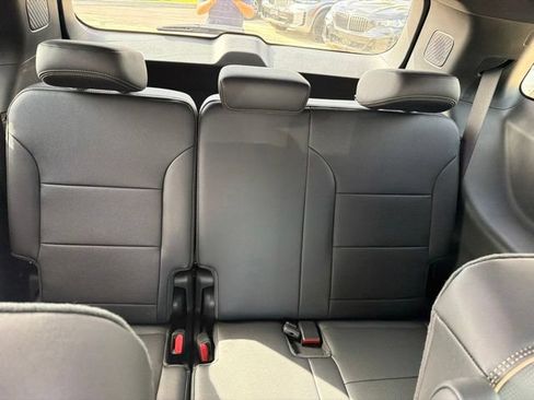 Used 2026 Chevrolet Traverse High Country FWD image 21