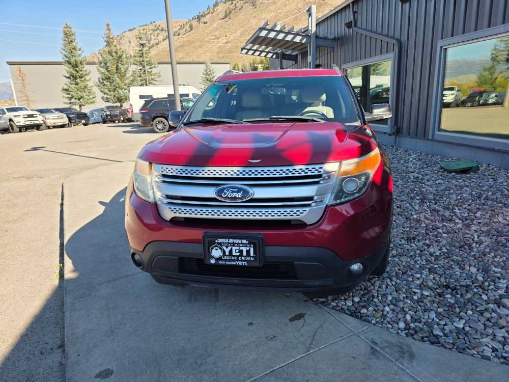 Used 2014 Ford Explorer XLT w/ Equipment Group 202A AWD/4WD image 11