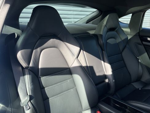 Certified 2018 Porsche Panamera 4S image 17