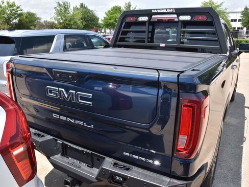 Used 2023 GMC Sierra 1500 Denali Ultimate AWD/4WD image 7