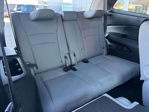 Used 2022 Honda Pilot Touring image 21