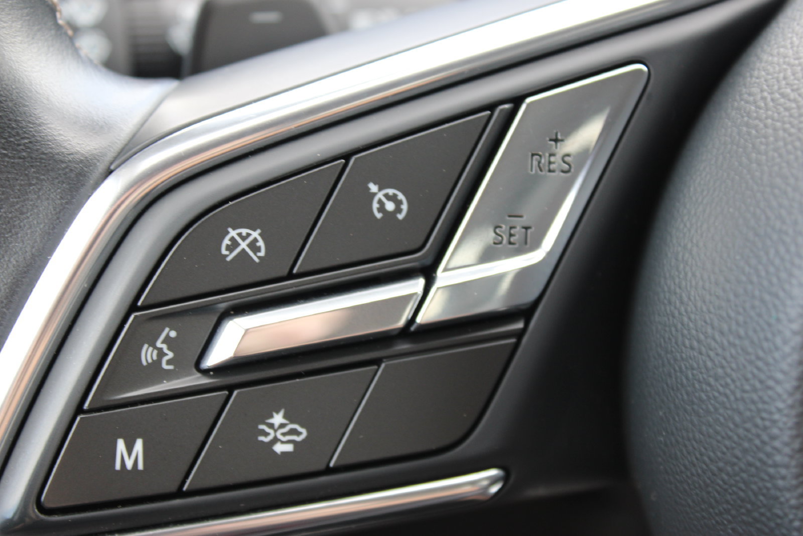 Used 2024 Buick Envision Preferred AWD/4WD image 22