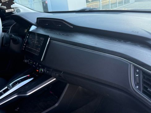 Used 2018 Honda Clarity Plug-In Hybrid image 9