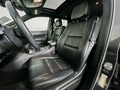 Used 2021 Jeep Grand Cherokee Limited w/ Trailer Tow Group IV image 21