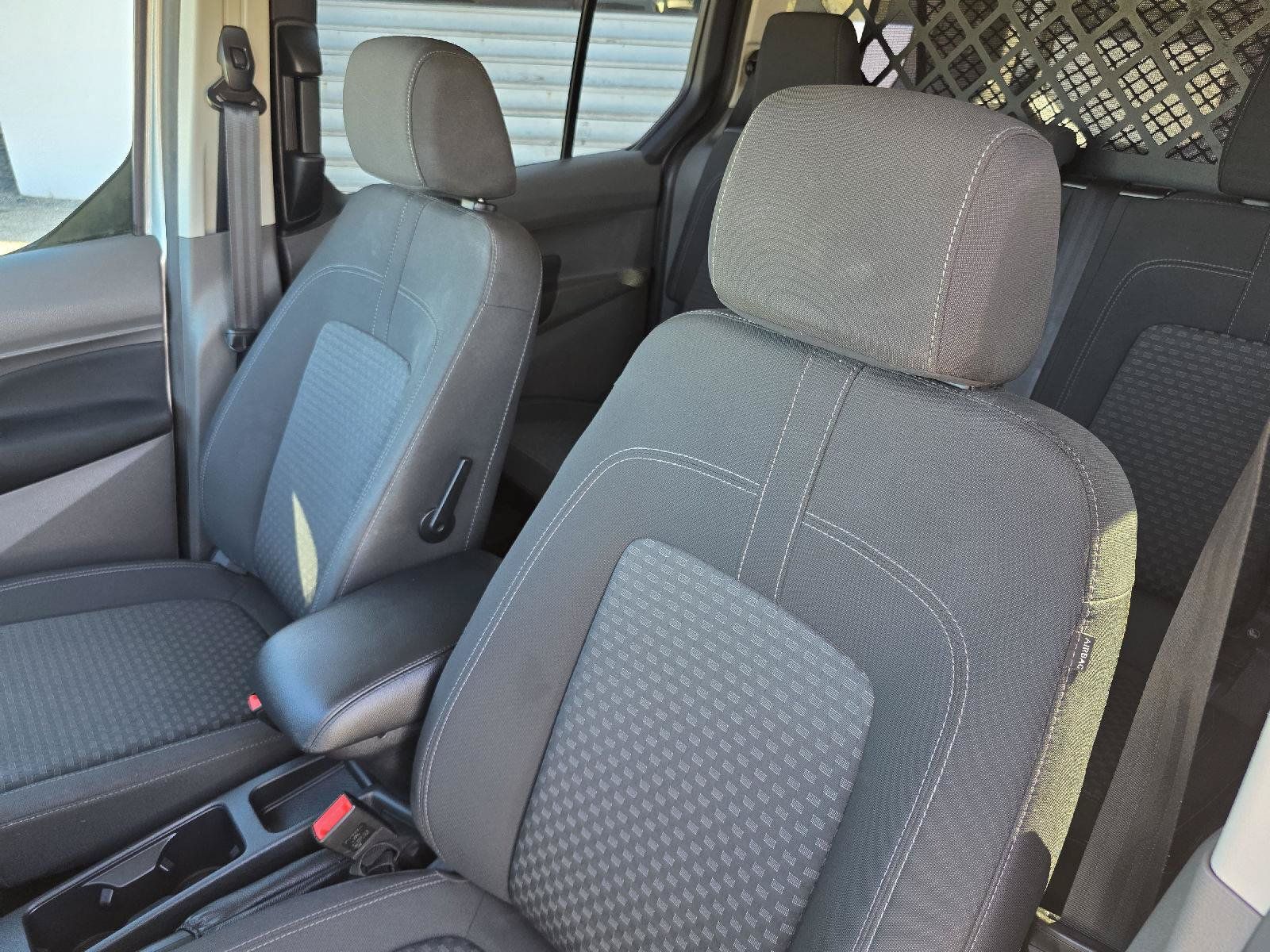 Used 2022 Ford Transit Connect XLT FWD image 29