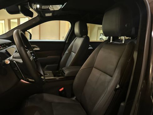 Certified 2026 Land Rover Range Rover Velar Dynamic SE AWD/4WD image 8