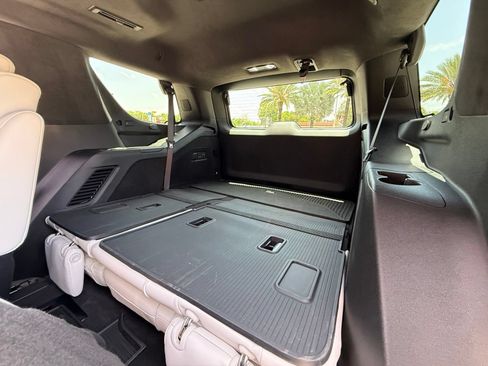 Used 2025 Cadillac Escalade V AWD/4WD image 44
