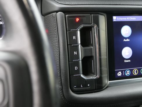 Used 2021 GMC Yukon Denali w/ Denali Premium Package image 15