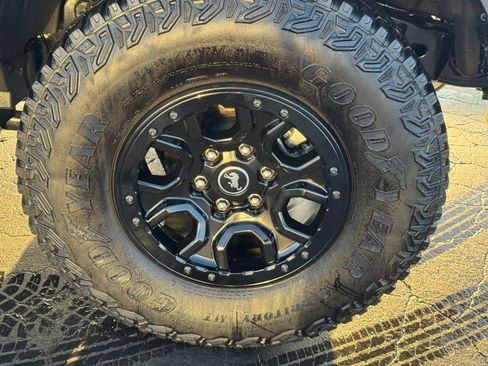 Used 2024 Ford Bronco Wildtrak image 7
