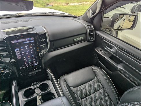 Used 2025 RAM 1500 Big Horn AWD/4WD image 26