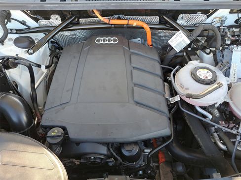 Used 2023 Audi Q5 e Premium Plus w/ Premium Plus Package image 34