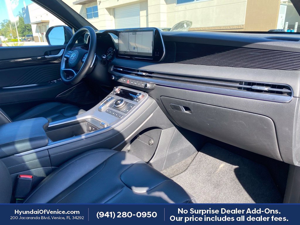 Certified 2024 Hyundai Palisade Calligraphy FWD image 19