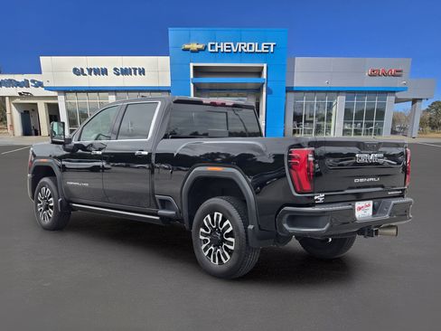 Used 2025 GMC Sierra 3500 Denali Ultimate w/ LPO, GMC Protection Package AWD/4WD image 11