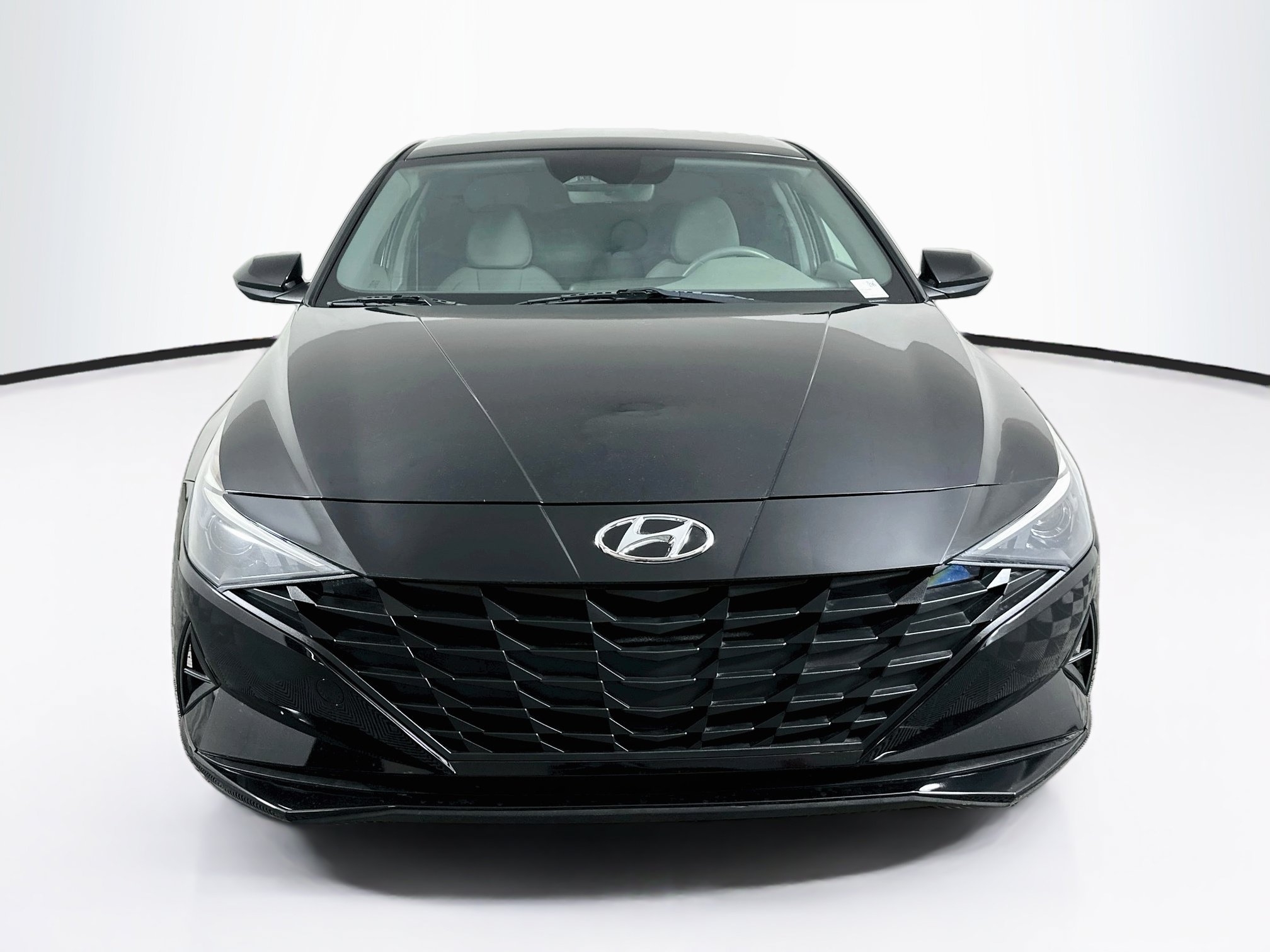 Used 2023 Hyundai Elantra SEL w/ Convenience Package FWD image 2