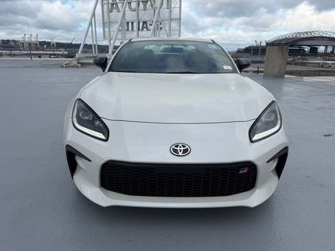 New 2026 Toyota GR86 Premium image 11