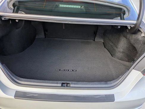 Used 2019 Toyota Camry XSE image 6