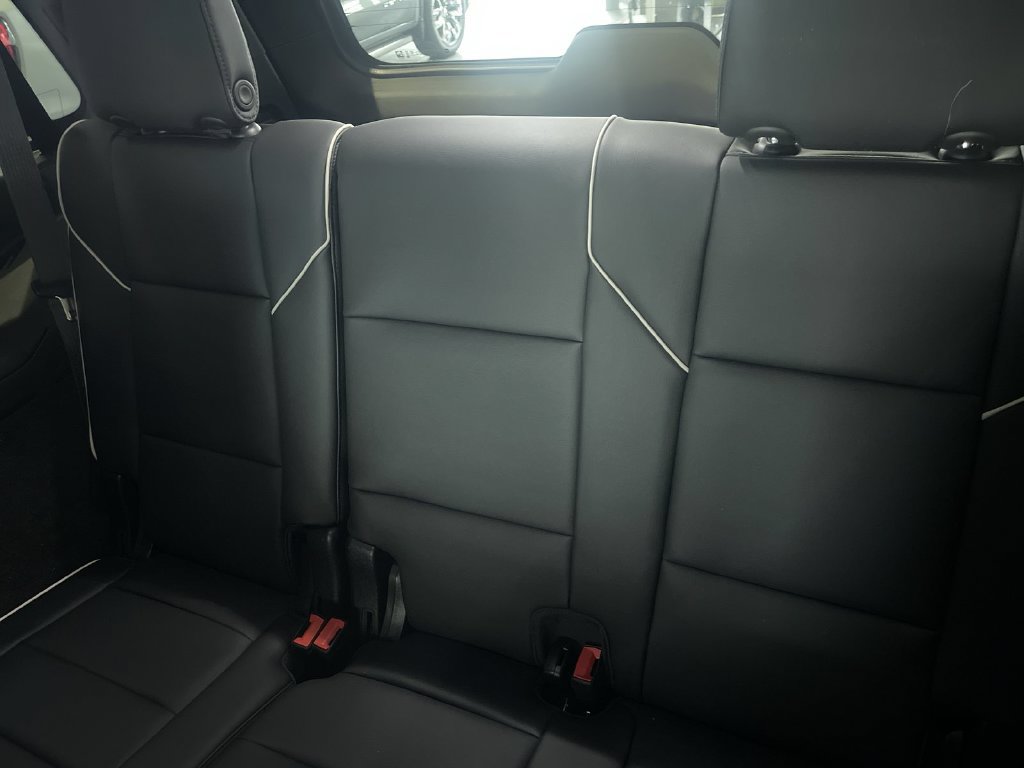 Used 2024 Cadillac Escalade Premium Luxury AWD/4WD image 29