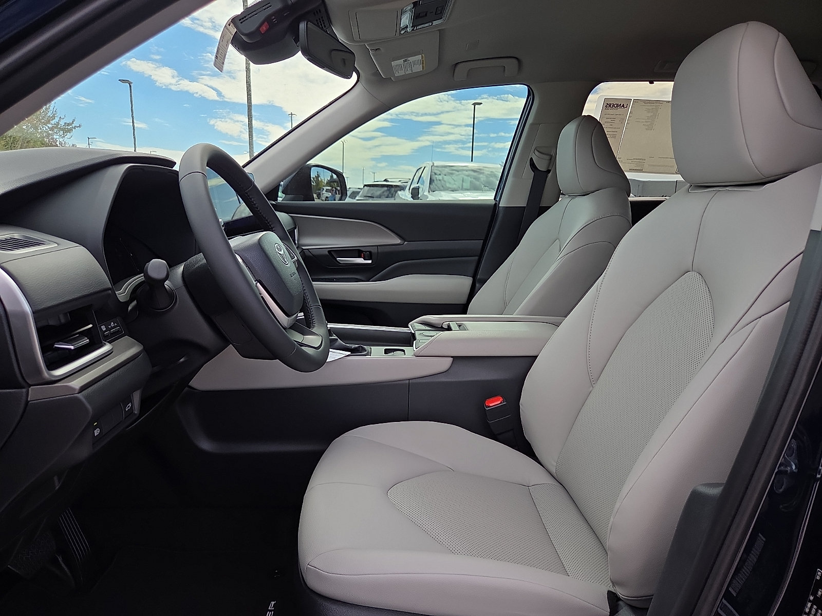 New 2026 Toyota Grand Highlander XLE FWD image 10