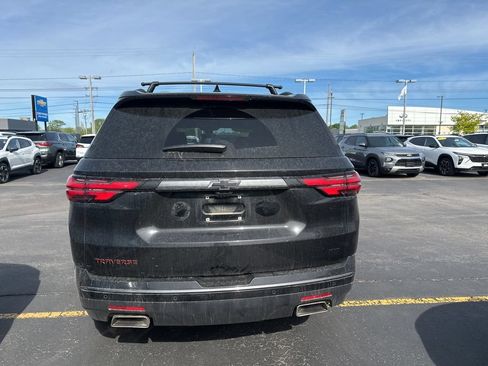 Used 2023 Chevrolet Traverse Premier w/ Redline Edition AWD/4WD image 3