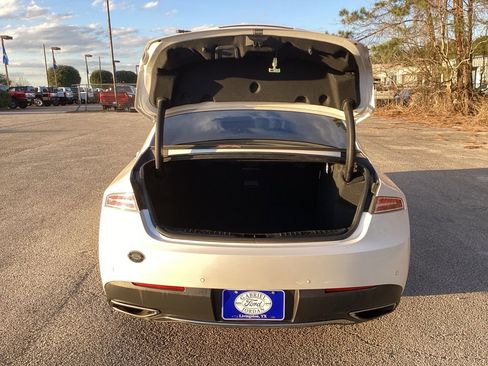 Used 2019 Lincoln MKZ Premiere image 9